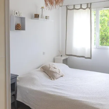 Grande De Standing Avec Piscine A En Corse 빌라 *